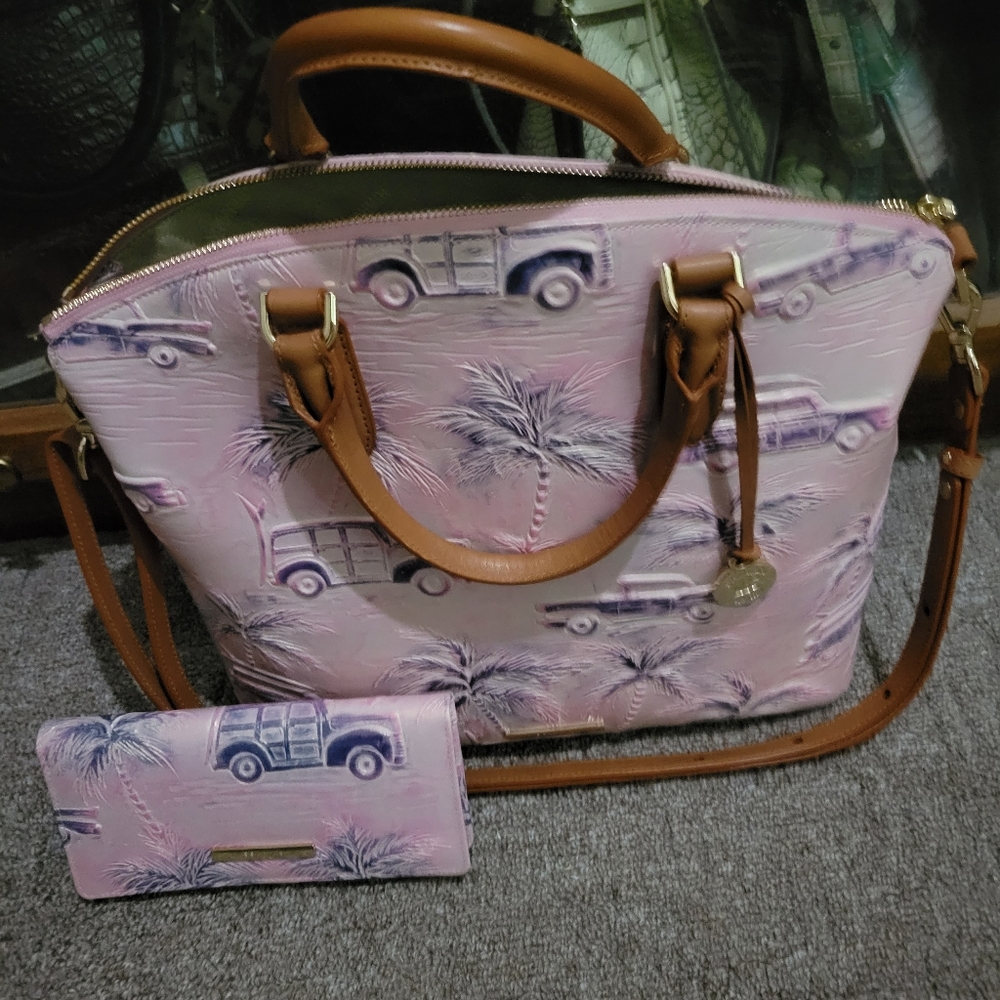 Like new Brahmin optimism copa bag set